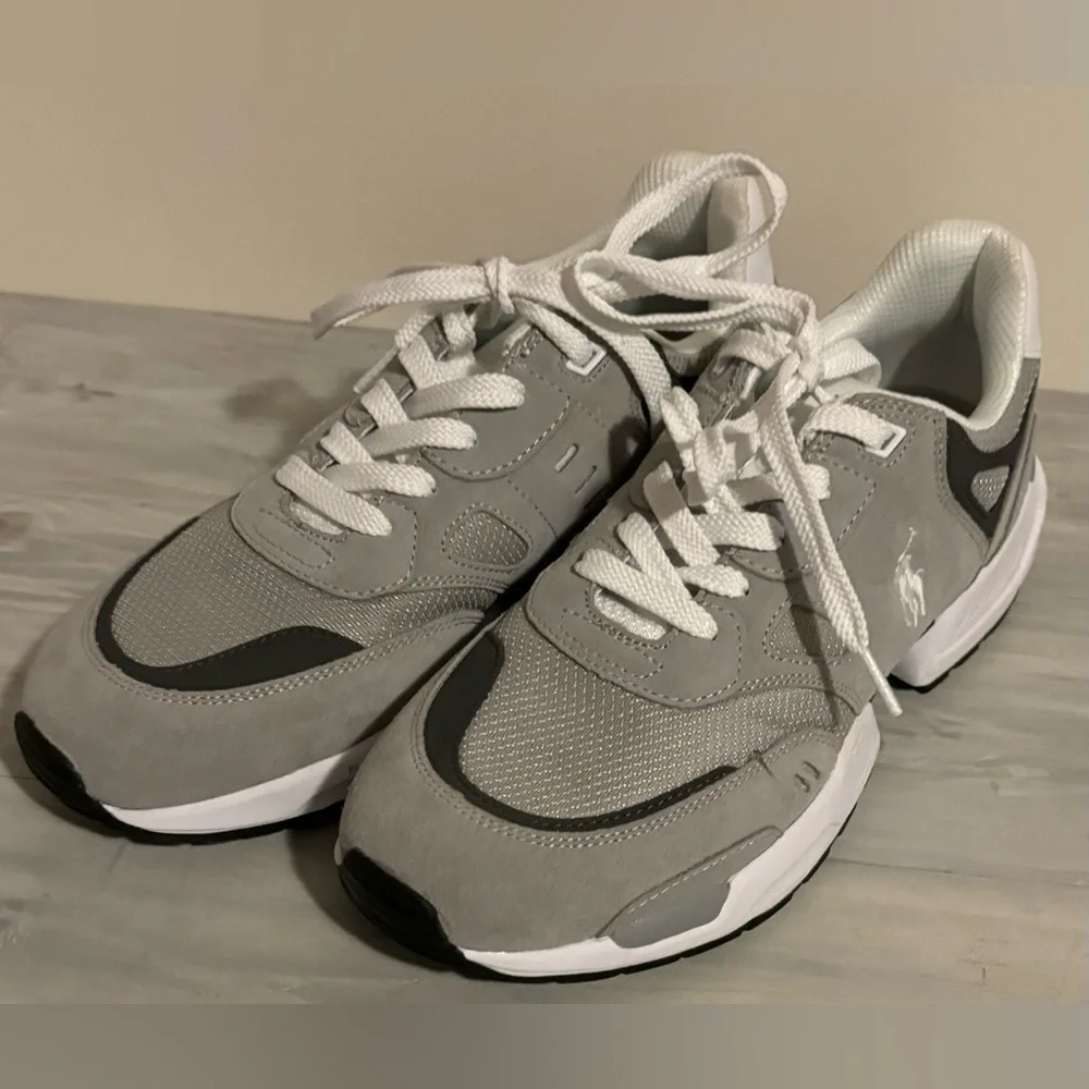 NWOT Men’s Polo Ralph Lauren Jogger Suede & Mesh Sneaker, Size 10, Soft Gray